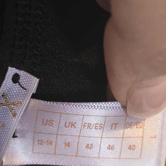 Savage x Fenty Bralette & High Leg Bikini in Black - Picture 5 of 6